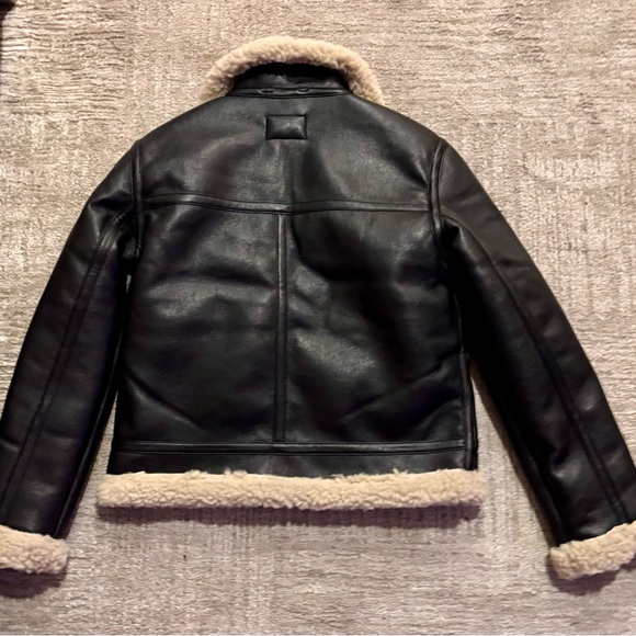 Banana Republic Women’s Faux Shearling Vegan Leather Bomber Jacket NWT Size XS - Picture 7 of 8